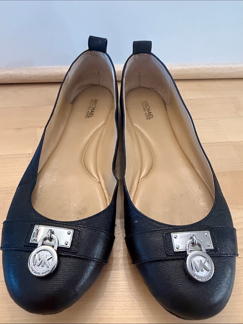 Michael Kors Black Leather Logo Charm Ballet Flats
